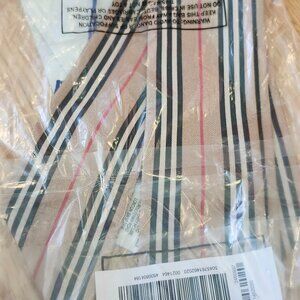 New Burberry skinny bag scarf
